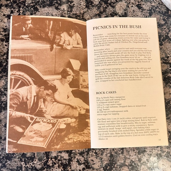 Secrets from Grandmas Pantry recipe soft cover book from Sydney, Australia 1986 - Picture 4 of 5